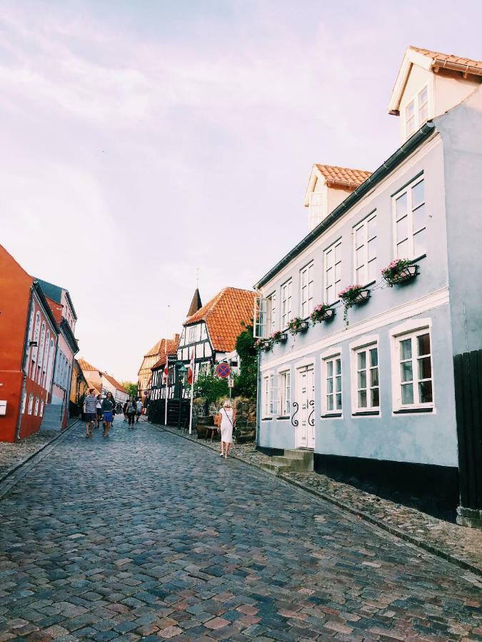 Ebeltoft Midtby Apartment Bagian luar foto